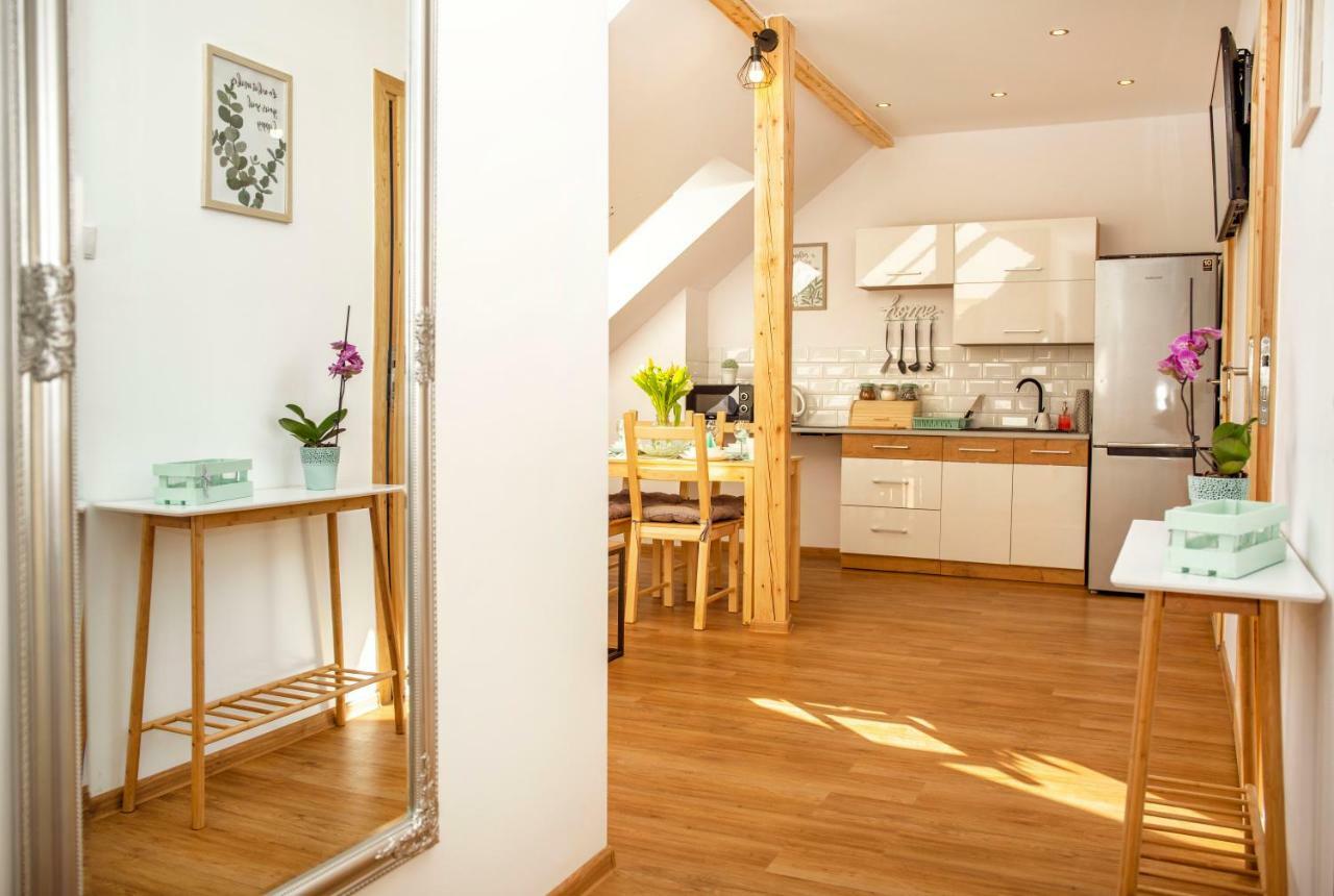 Apartament w Rynku Ustrzyki Dolne Bagian luar foto
